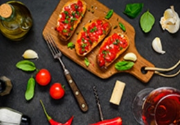 Cozinha mediterrânea: 6 alimentos que não podem faltar no seu cardápio