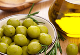 Saiba qual é a diferença entre virgem, extra virgem e azeite de oliva refinado