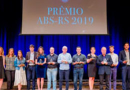 João Valduga recebe Menção Honrosa na primeira edição  do Prêmio ABS-RS